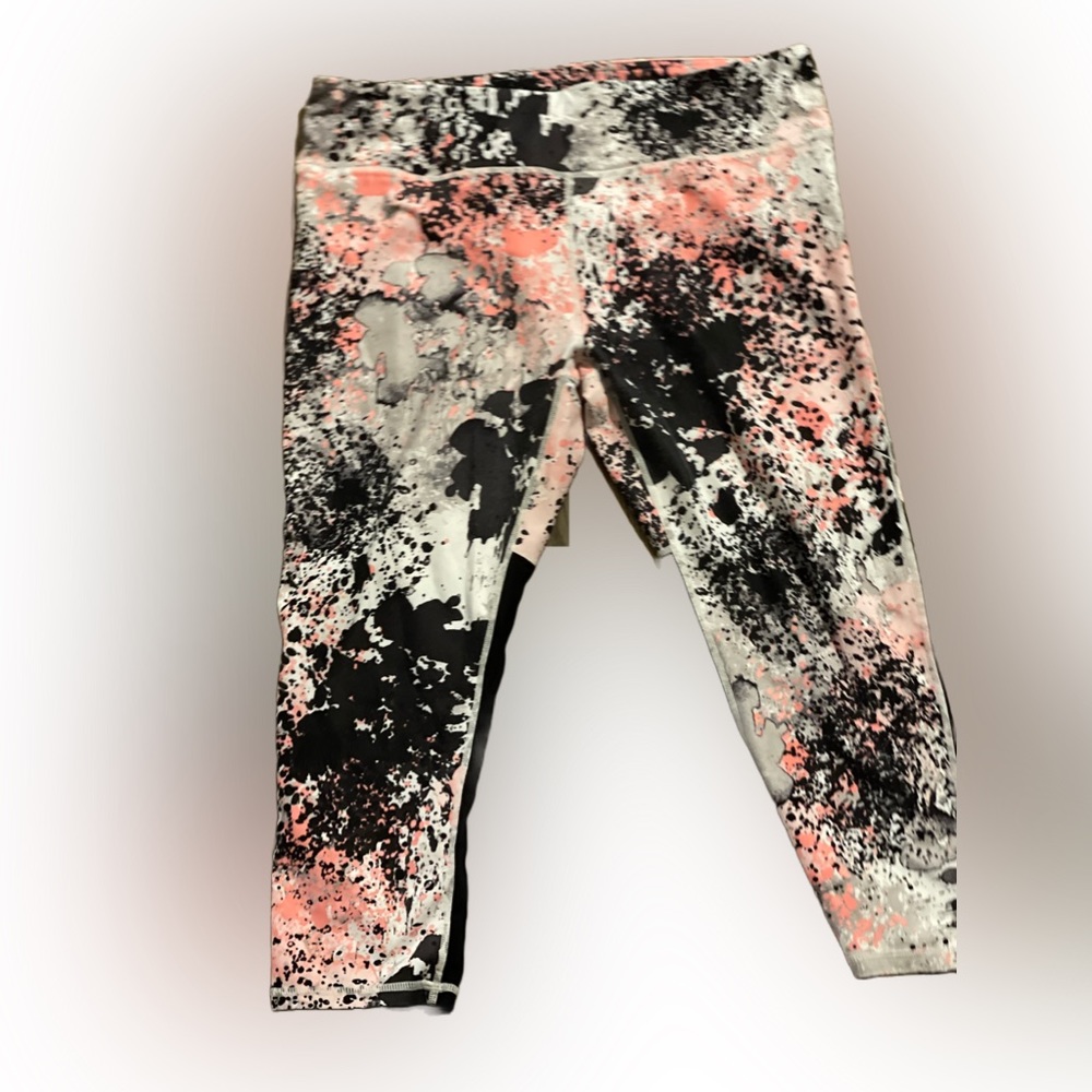 Fabletics Powerhold Capri Size Large